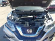 ✅ 2018 Nissan Rogue SV • VIN: JN8AT2MV6JW302179 • Lot: 43405972. Wystawiony na IAAI z przebiegiem 85 701 mil. Bezpłatny archiwum sprzedaży aukcyjnych z USA i szczegółowy raport historii pojazdu na DreamBid. Zdjęcie 10.