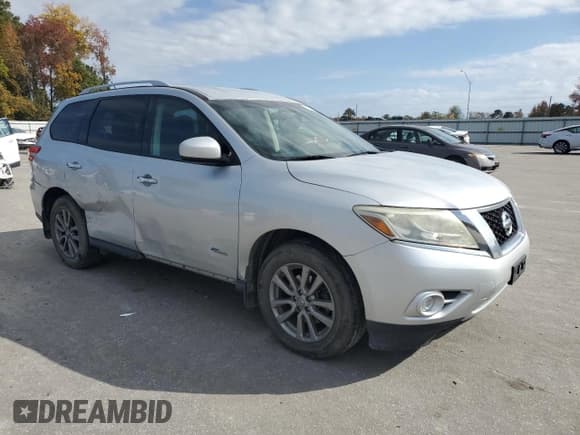 ✅ 2014 Nissan Pathfinder SV Hybrid • VIN: 5N1CR2MM6EC639397 • Lot: 90973375. Listed on Copart with 114,379 mi. Free auction sales archive from the USA and detailed vehicle history report at DreamBid. Image 4.