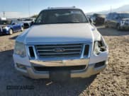 ✅ 2006 Ford Explorer Eddie Bauer • VIN: 1FMEU74836UB58428 • Lot: 90993435. Wystawiony na Copart z przebiegiem 185 122 mil. Bezpłatny archiwum sprzedaży aukcyjnych z USA i szczegółowy raport historii pojazdu na DreamBid. Zdjęcie 5.