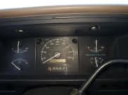 ✅ 1992 Ford Econoline Wagon XL • VIN: 1FBJS31H7NHB27006 • Лот: 83633524. Опубликован ранее на Copart с пробегом 308 837 миль. Бесплатный доступ к архиву аукционных продаж из США и подробный отчёт об истории автомобиля на DreamBid. Изображение 9.