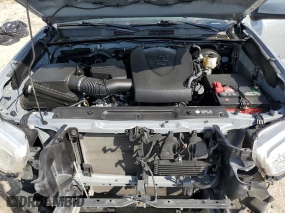 ✅ 2019 Toyota Tacoma TRD Sport • VIN: 3TMAZ5CN7KM080878 • Lot: 80464265. Wystawiony na Copart z przebiegiem 59 444 mil. Bezpłatny archiwum sprzedaży aukcyjnych z USA i szczegółowy raport historii pojazdu na DreamBid. Zdjęcie 11.