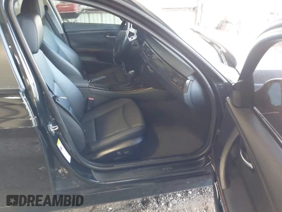 ✅ 2006 BMW 3 Series 325xi • VIN: WBAVD13596KV08615 • Lot: 42787778. Listed on IAAI with 153,928 mi. Free auction sales archive from the USA and detailed vehicle history report at DreamBid. Image 5.