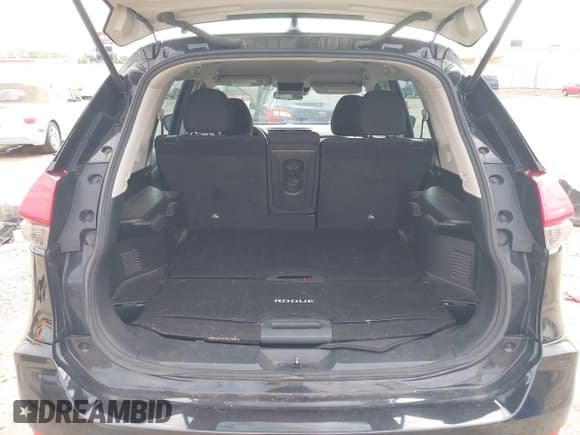 ✅ 2019 Nissan Rogue SV • VIN: 5N1AT2MTXKC794045 • Lot: 43372864. Listed on IAAI with 87,159 mi. Free auction sales archive from the USA and detailed vehicle history report at DreamBid. Image 16.