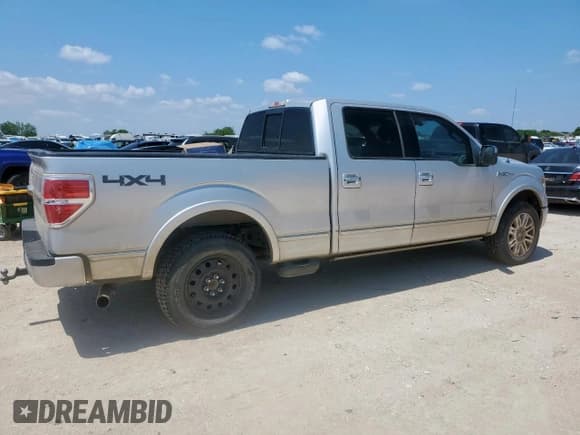 ✅ 2013 Ford F-150 XL • VIN: 1FTFW1ET1DFD25776 • Лот: 61003205. Опубликован ранее на Copart с пробегом 117 241 миль. Бесплатный доступ к архиву аукционных продаж из США и подробный отчёт об истории автомобиля на DreamBid. Изображение 3.