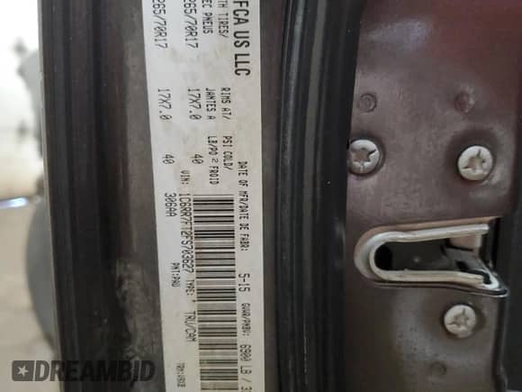 2015 Ram 1500 ST with VIN 1C6RR7FT2FS703627, listed as a Copart auction lot 85275075 with 101,016 mi miles and Clean title. Bid and sale history available at DreamBid. Image 13.