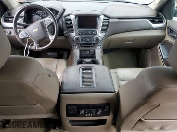 ✅ 2016 Chevrolet Suburban LT • VIN: 1GNSKHKCXGR420435 • Lot: 83191524. Wystawiony na Copart z przebiegiem Nie podano. Bezpłatny archiwum sprzedaży aukcyjnych z USA i szczegółowy raport historii pojazdu na DreamBid. Zdjęcie 8.