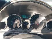 ✅ 2015 Buick Enclave Premium • VIN: 5GAKRCKD6FJ195168 • Lot: 43909230. Wystawiony na IAAI z przebiegiem 163 955 mil. Bezpłatny archiwum sprzedaży aukcyjnych z USA i szczegółowy raport historii pojazdu na DreamBid. Zdjęcie 7.