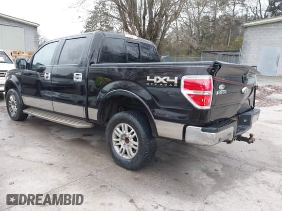 ✅ 2013 Ford F-150 XL • VIN: 1FTFW1EF1DFC12744 • Lot: 43865196. Wystawiony na IAAI z przebiegiem 264 636 mil. Bezpłatny archiwum sprzedaży aukcyjnych z USA i szczegółowy raport historii pojazdu na DreamBid. Zdjęcie 3.