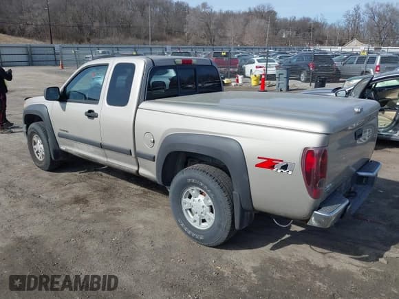 ✅ 2004 Chevrolet Colorado LS Z71 • VIN: 1GCDT196648163104 • Lot: 41783414. Listed on IAAI with 175,015 mi. Free auction sales archive from the USA and detailed vehicle history report at DreamBid. Image 3.