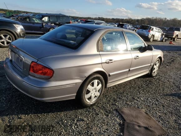 ✅ 2005 Hyundai Sonata GL • VIN: KMHWF25S55A113518 • Лот: 80076884. Опубликован ранее на Copart с пробегом 141 257 миль. Бесплатный доступ к архиву аукционных продаж из США и подробный отчёт об истории автомобиля на DreamBid. Изображение 3.