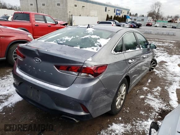 ✅ 2019 Hyundai Sonata SE • VIN: 5NPE24AF7KH733064 • Lot: 38317993. Listed on Copart with 83,624 mi. Free auction sales archive from the USA and detailed vehicle history report at DreamBid. Image 3.