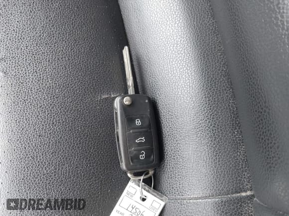 ✅ 2013 Volkswagen Jetta SE • VIN: 3VWDP7AJ2DM409212 • Lot: 42519938. Wystawiony na IAAI z przebiegiem 118 813 mil. Bezpłatny archiwum sprzedaży aukcyjnych z USA i szczegółowy raport historii pojazdu na DreamBid. Zdjęcie 11.