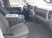 ✅ 2021 Chevrolet Silverado 1500 LT • VIN: 1GCRYJEK7MZ375353 • Lot: 42048615. Wystawiony na IAAI z przebiegiem 54 856 mil. Bezpłatny archiwum sprzedaży aukcyjnych z USA i szczegółowy raport historii pojazdu na DreamBid. Zdjęcie 5.