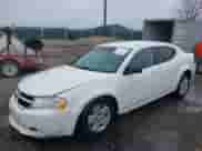 2010 Dodge Avenger SXT z VIN 1B3CC4FDXAN193611, wystawiony jako IAAI lot #41798586 z przebiegiem 92 800 mil mil oraz . Historia ofert i sprzedaży dostępna na DreamBid. Obrazek 19.