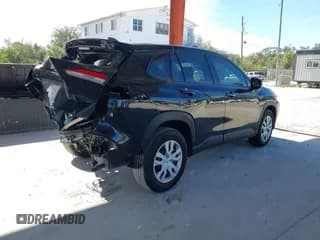 ✅ 2025 Toyota Corolla Cross L • VIN: 7MUAAAAG1SV119958 • Lot: 43492363. Listed on IAAI with 14,111 mi. Free auction sales archive from the USA and detailed vehicle history report at DreamBid. Image 4.