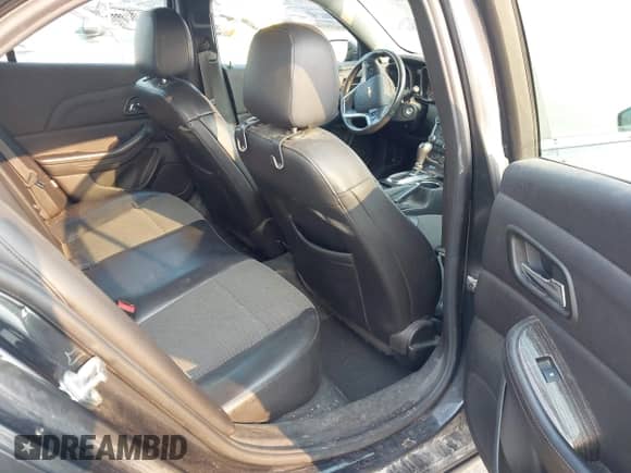 2014 Chevrolet Malibu LT z VIN 1G11E5SL0EF281823, wystawiony jako IAAI lot #42891165 z przebiegiem 138 778 mil mil oraz . Historia ofert i sprzedaży dostępna na DreamBid. Obrazek 8.