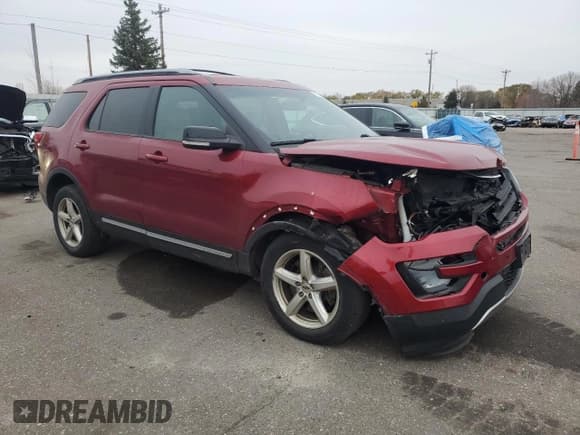 ✅ 2017 Ford Explorer XLT • VIN: 1FM5K8D81HGD18531 • Lot: 91924295. Wystawiony na Copart z przebiegiem 177 823 mil. Bezpłatny archiwum sprzedaży aukcyjnych z USA i szczegółowy raport historii pojazdu na DreamBid. Zdjęcie 4.