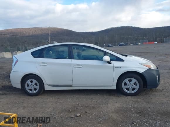 ✅ 2011 Toyota Prius III • VIN: JTDKN3DU9B0289309 • Лот: 43772374. Опубликован ранее на IAAI с пробегом 233 563 миль. Бесплатный доступ к архиву аукционных продаж из США и подробный отчёт об истории автомобиля на DreamBid. Изображение 13.