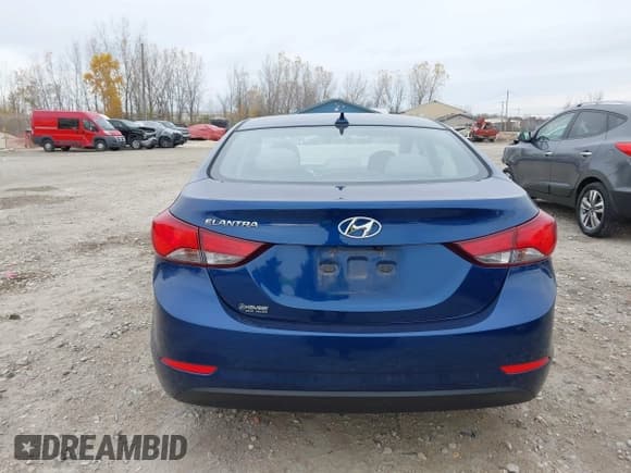 ✅ 2016 Hyundai Elantra SE • VIN: 5NPDH4AE8GH714886 • Lot: 43626076. Listed on IAAI with 120,902 mi. Free auction sales archive from the USA and detailed vehicle history report at DreamBid. Image 16.