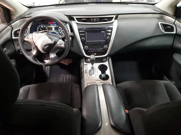 ✅ 2015 Nissan Murano Platinum • VIN: 5N1AZ2MH1FN233138 • Lot: 72052335. Wystawiony na Copart z przebiegiem 88 116 mil mil. Skorzystaj z bezpłatnego archiwum sprzedaży aukcyjnych z USA i zobacz szczegółowy raport historii pojazdu na DreamBid. Zdjęcie 8.