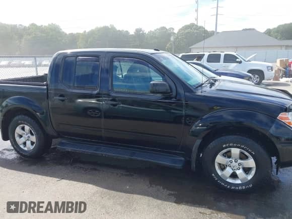 2013 Nissan Frontier SV z VIN 1N6AD0EV1DN763745, wystawiony jako IAAI lot #43379708 z przebiegiem 106 937 mil mil oraz . Historia ofert i sprzedaży dostępna na DreamBid. Obrazek 13.