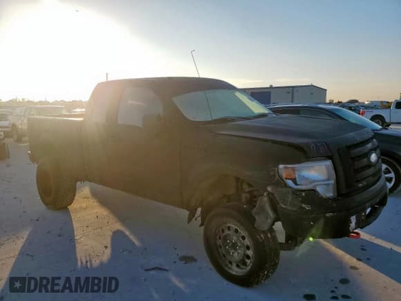 ✅ 2010 Ford F-150 XL • VIN: 1FTEX1E81AFB78990 • Лот: 92090845. Опубликован ранее на Copart с пробегом 266 354 миль. Бесплатный доступ к архиву аукционных продаж из США и подробный отчёт об истории автомобиля на DreamBid. Изображение 4.