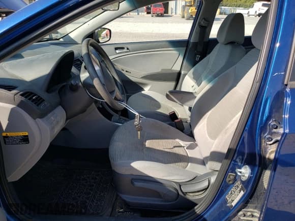 ✅ 2015 Hyundai Accent GLS • VIN: KMHCT4AE2FU831146 • Лот: 70910374. Опубликован ранее на Copart с пробегом 160 449 миль. Бесплатный доступ к архиву аукционных продаж из США и подробный отчёт об истории автомобиля на DreamBid. Изображение 7.