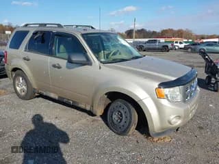 ✅ 2012 Ford Escape XLT • VIN: 1FMCU9DG1CKA56417 • Лот: 43571887. Опубликован ранее на IAAI с пробегом 111 484 миль. Бесплатный доступ к архиву аукционных продаж из США и подробный отчёт об истории автомобиля на DreamBid. Изображение 1.