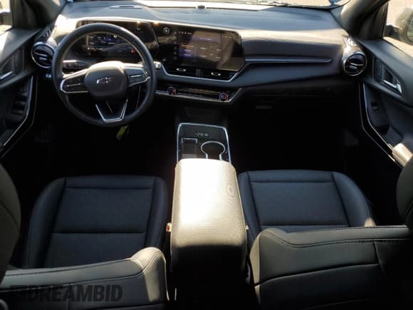 ✅ 2025 Chevrolet Equinox AWD LT • VIN: 3GNAXPEG0SL124944 • Lot: 69748465. Wystawiony na Copart z przebiegiem 11 388 mil. Bezpłatny archiwum sprzedaży aukcyjnych z USA i szczegółowy raport historii pojazdu na DreamBid. Zdjęcie 8.