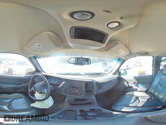 ✅ 2004 Chevrolet Silverado 1500 Z71 • VIN: 2GCEK13T641406001 • Лот: 75167124. Опубликован ранее на Copart с пробегом 254 222 миль. Бесплатный доступ к архиву аукционных продаж из США и подробный отчёт об истории автомобиля на DreamBid. Изображение 12.