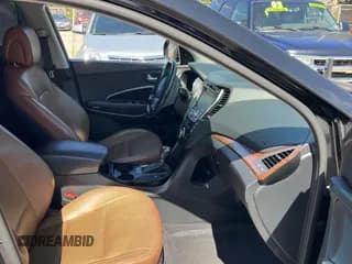 ✅ 2014 Hyundai Santa Fe GLS • VIN: KM8SRDHFXEU066565 • Лот: 70281424. Опубликован ранее на Copart с пробегом 111 603 миль. Бесплатный доступ к архиву аукционных продаж из США и подробный отчёт об истории автомобиля на DreamBid. Изображение 5.