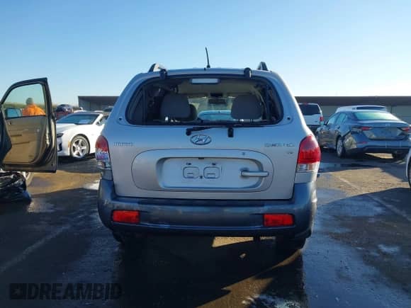 2006 Hyundai Santa Fe GLS с VIN KM8SC13D36U107707, выставлен на аукционе IAAI как лот 41349066 с пробегом 174 319 миль миль и . История ставок и продаж доступна на DreamBid. Изображение 17.