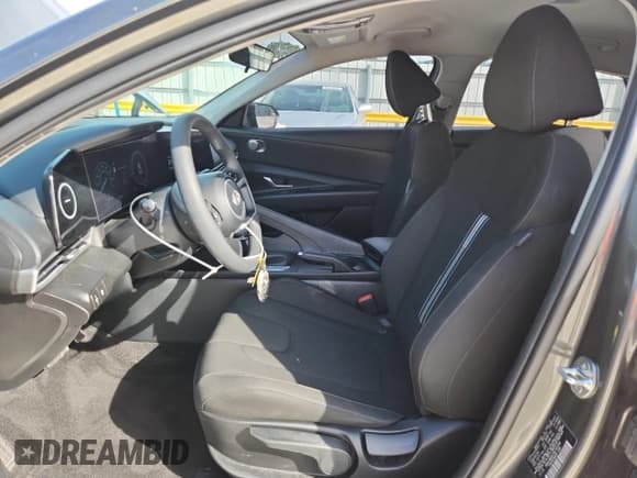 ✅ 2024 Hyundai Elantra SEL • VIN: KMHLM4DG7RU749184 • Lot: 91729515. Listed on Copart with 23,380 mi. Free auction sales archive from the USA and detailed vehicle history report at DreamBid. Image 7.