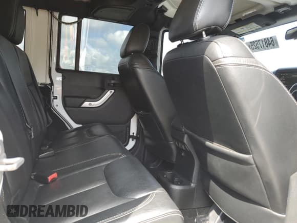 ✅ 2015 Jeep Wrangler Unlimited Rubicon • VIN: 1C4BJWFG1FL570139 • Lot: 64817525. Listed on Copart with 189,548 mi. Free auction sales archive from the USA and detailed vehicle history report at DreamBid. Image 11.