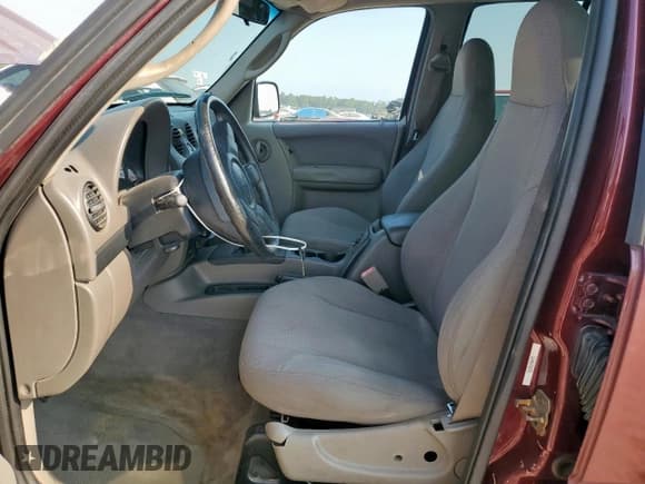 ✅ 2002 Jeep Liberty Sport • VIN: 1J4GK48K22W310747 • Lot: 81363085. Listed on Copart with 244,459 mi. Free auction sales archive from the USA and detailed vehicle history report at DreamBid. Image 7.