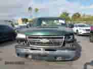 ✅ 2006 Chevrolet Silverado 1500 LS • VIN: 2GCEC13V161225437 • Lot: 43364401. Wystawiony na IAAI z przebiegiem Nie podano mil. Skorzystaj z bezpłatnego archiwum sprzedaży aukcyjnych z USA i zobacz szczegółowy raport historii pojazdu na DreamBid. Zdjęcie 11.