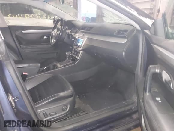 ✅ 2012 Volkswagen CC Sport • VIN: WVWMN7AN9CE501126 • Lot: 43829443. Wystawiony na IAAI z przebiegiem 96 285 mil. Bezpłatny archiwum sprzedaży aukcyjnych z USA i szczegółowy raport historii pojazdu na DreamBid. Zdjęcie 5.