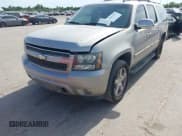 ✅ 2008 Chevrolet Suburban 2LT • VIN: 3GNFC16J88G209055 • Lot: 42252247. Listed on IAAI with 160,996 mi. Free auction sales archive from the USA and detailed vehicle history report at DreamBid. Image 2.