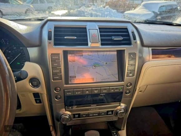 ✅ 2017 Lexus GX 460 Premium • VIN: JTJBM7FX9H5149464 • Lot: 96405625. Wystawiony na Copart z przebiegiem 170 259 mil. Bezpłatny archiwum sprzedaży aukcyjnych z USA i szczegółowy raport historii pojazdu na DreamBid. Zdjęcie 6.