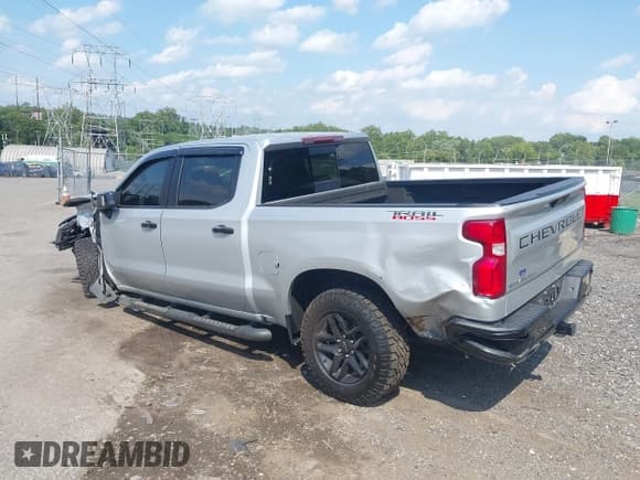 ✅ 2020 Chevrolet Silverado 1500 LT Trail Boss • VIN: 1GCPYFED3LZ190222 • Lot: 42757917. Wystawiony na IAAI z przebiegiem Nie podano. Bezpłatny archiwum sprzedaży aukcyjnych z USA i szczegółowy raport historii pojazdu na DreamBid. Zdjęcie 19.
