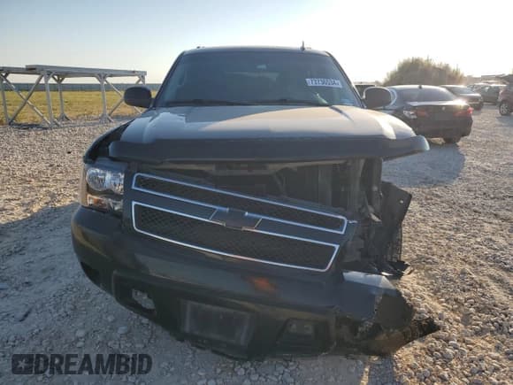 ✅ 2009 Chevrolet Suburban LS • VIN: 1GNFC16J79R296206 • Lot: 73736534. Listed on Copart with 415,731 mi. Free auction sales archive from the USA and detailed vehicle history report at DreamBid. Image 5.