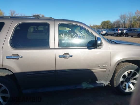 2012 Chevrolet Tahoe LT с VIN 1GNSKBE02CR307961, выставлен на аукционе IAAI как лот 43610744 с пробегом 181 213 миль миль и . История ставок и продаж доступна на DreamBid. Изображение 13.