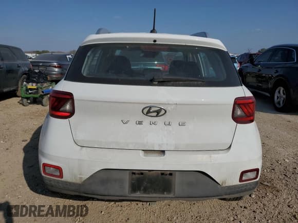 ✅ 2024 Hyundai Venue Preferred • VIN: KMHRC8A37RU299543 • Lot: 44254965. Listed on Copart with 17,149 mi. Free auction sales archive from the USA and detailed vehicle history report at DreamBid. Image 6.