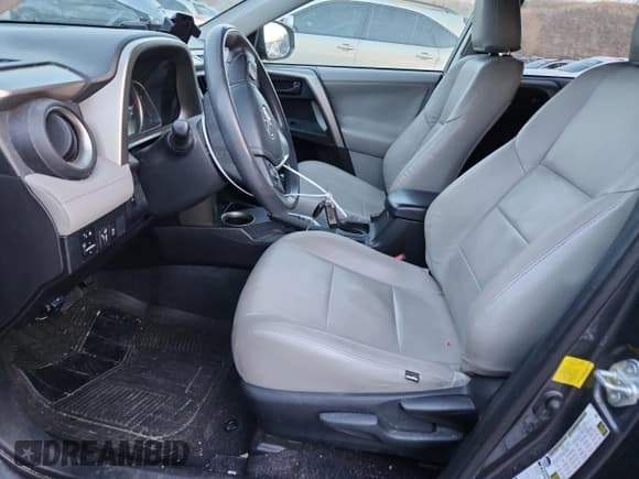 ✅ 2013 Toyota RAV4 XLE • VIN: 2T3RFREV4DW074943 • Лот: 90750035. Опубликован ранее на Copart с пробегом 142 586 миль. Бесплатный доступ к архиву аукционных продаж из США и подробный отчёт об истории автомобиля на DreamBid. Изображение 7.