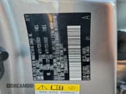 ✅ 2017 Lexus RX 450h • VIN: 2T2BGMCA6HC020184 • Lot: 95628405. Wystawiony na Copart z przebiegiem 100 022 mil. Bezpłatny archiwum sprzedaży aukcyjnych z USA i szczegółowy raport historii pojazdu na DreamBid. Zdjęcie 13.