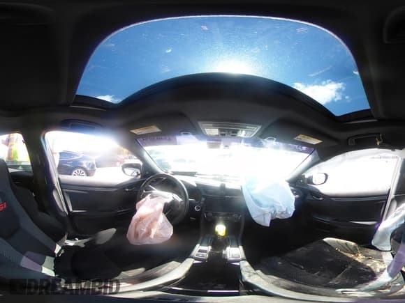 ✅ 2018 Honda Civic Si • VIN: 2HGFC1E5XJH706001 • Lot: 43403054. Listed on IAAI with 147,602 mi. Free auction sales archive from the USA and detailed vehicle history report at DreamBid. Image 18.