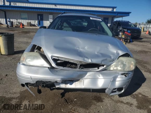 ✅ 2004 Mercury Sable GS • VIN: 1MEFM58U04A620686 • Лот: 82268275. Опубликован ранее на Copart с пробегом 91 440 миль. Бесплатный доступ к архиву аукционных продаж из США и подробный отчёт об истории автомобиля на DreamBid. Изображение 5.