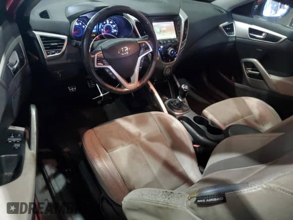 ✅ 2013 Hyundai Veloster RE:MIX • VIN: KMHTC6AD9DU140289 • Лот: 59853575. Размещён на Copart с пробегом 105 043 миль миль. Получите бесплатный доступ к архиву аукционных продаж из США и посмотрите подробный отчёт об истории автомобиля на DreamBid. Изображение 8.