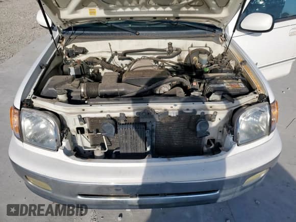 ✅ 2002 Toyota Tundra Limited • VIN: 5TBRT38182S262693 • Lot: 64887025. Listed on Copart with 23,275 mi. Free auction sales archive from the USA and detailed vehicle history report at DreamBid. Image 11.