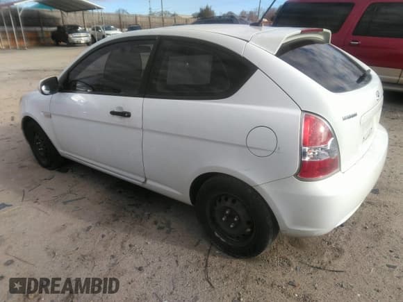 ✅ 2010 Hyundai Accent GS • VIN: KMHCM3AC7AU185665 • Лот: 41804077. Опубликован ранее на IAAI с пробегом 110 645 миль. Бесплатный доступ к архиву аукционных продаж из США и подробный отчёт об истории автомобиля на DreamBid. Изображение 3.